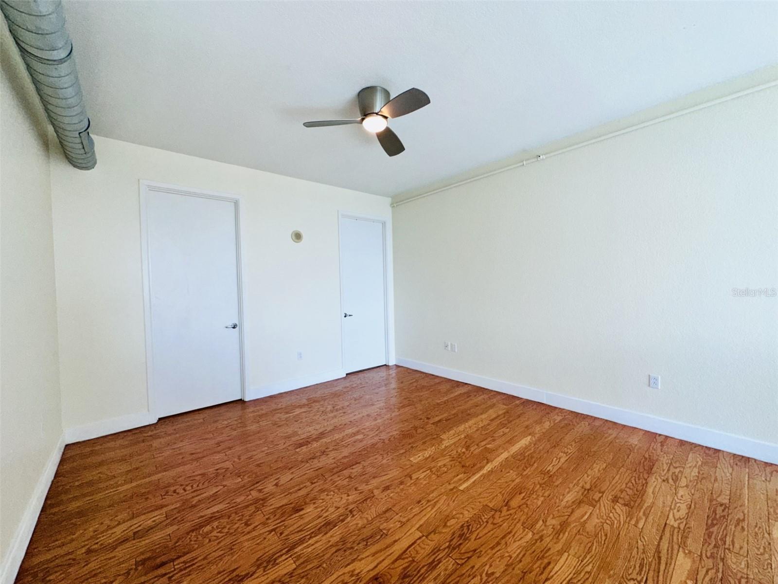 150 E Robinson St #1009 Property Photo 9