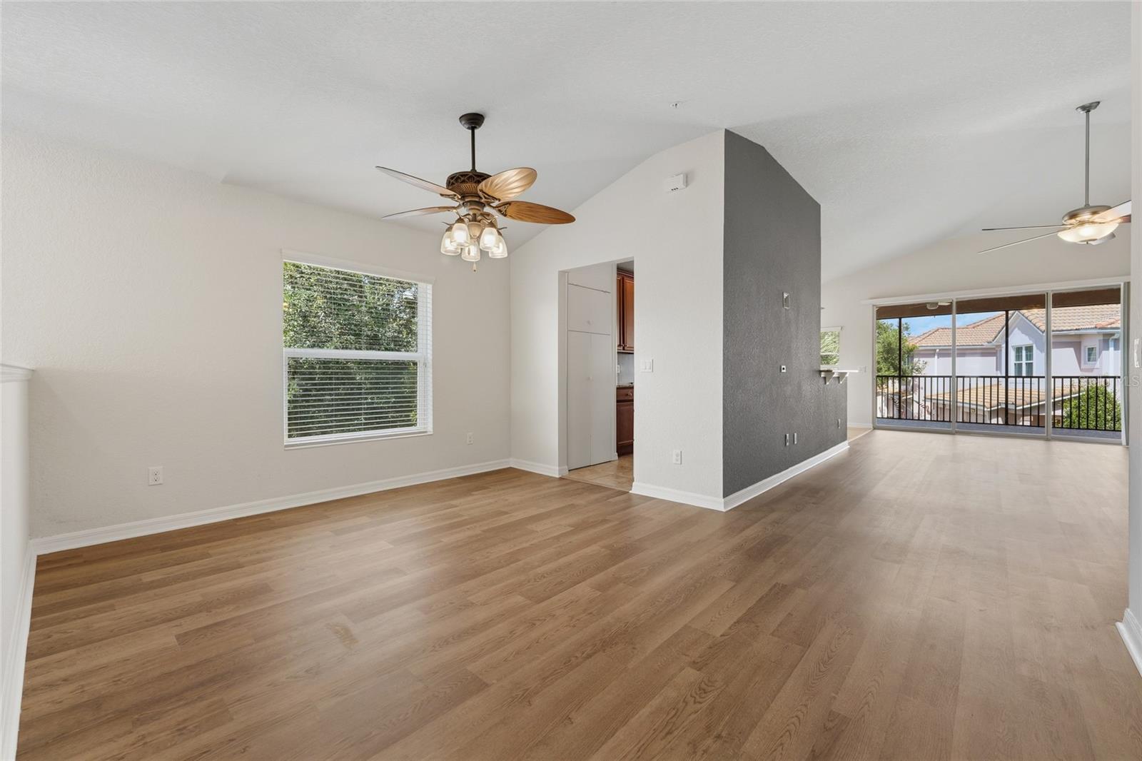 1214 Bella Rose Ct Property Photo 4