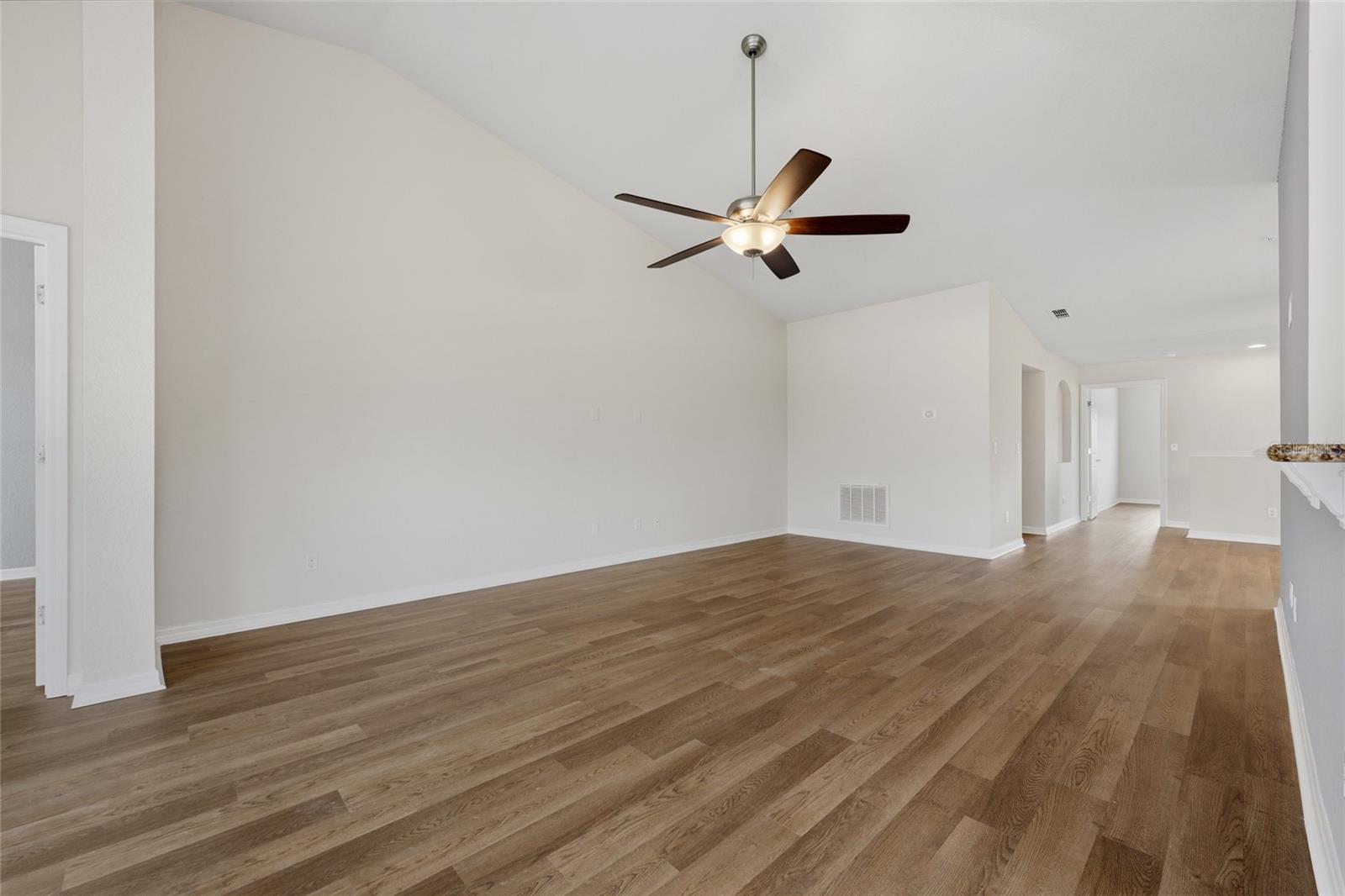 1214 Bella Rose Ct Property Photo 9