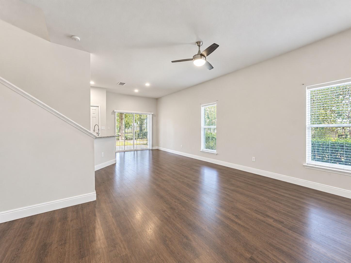 2048 Schuller Way Property Photo 3