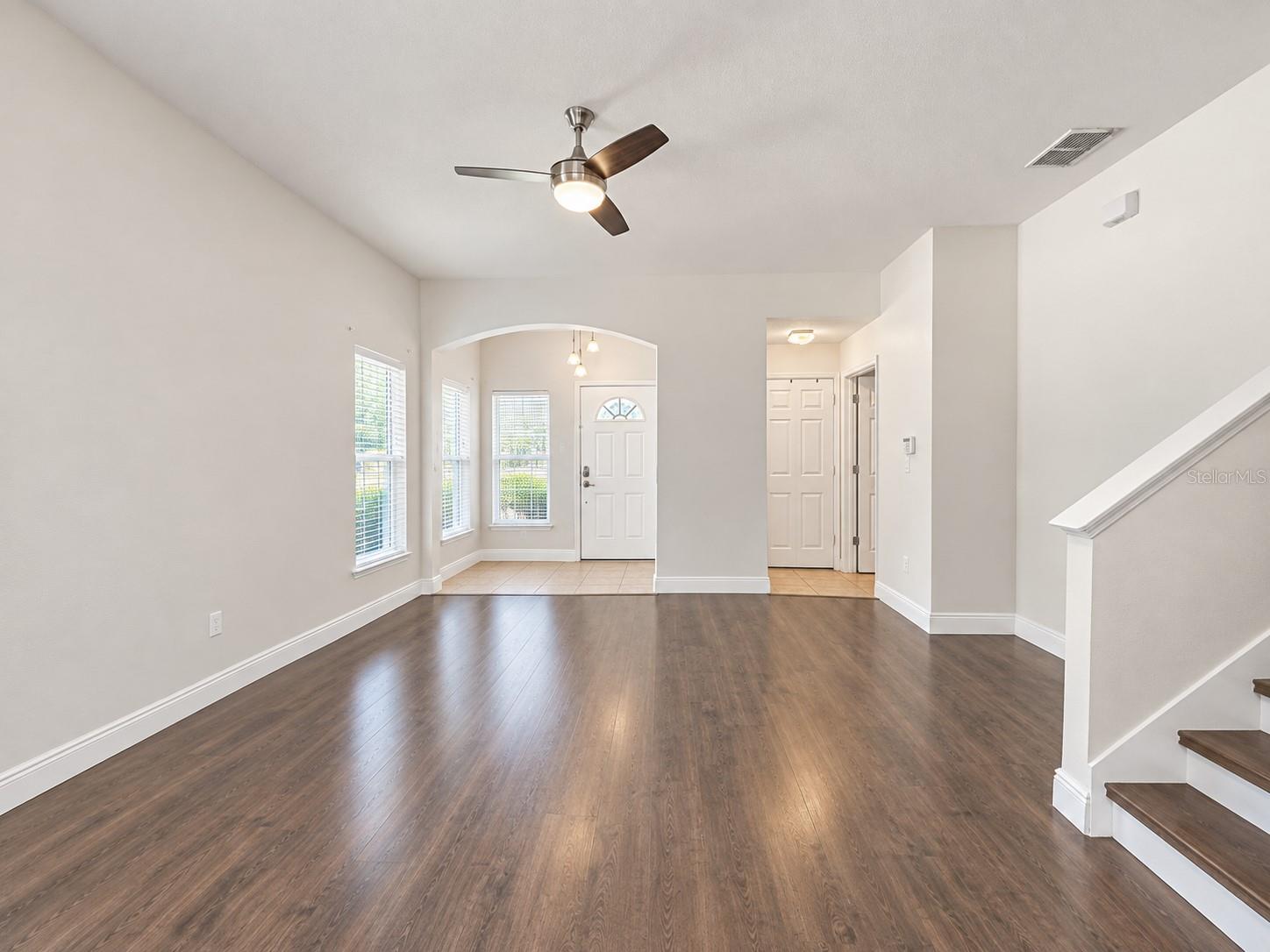 2048 Schuller Way Property Photo 4