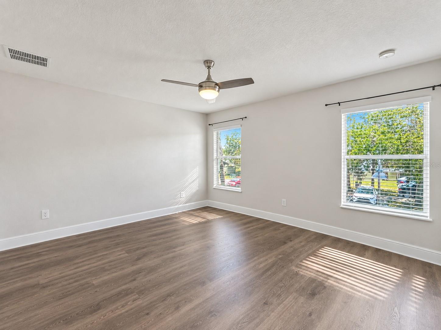 2048 Schuller Way Property Photo 5