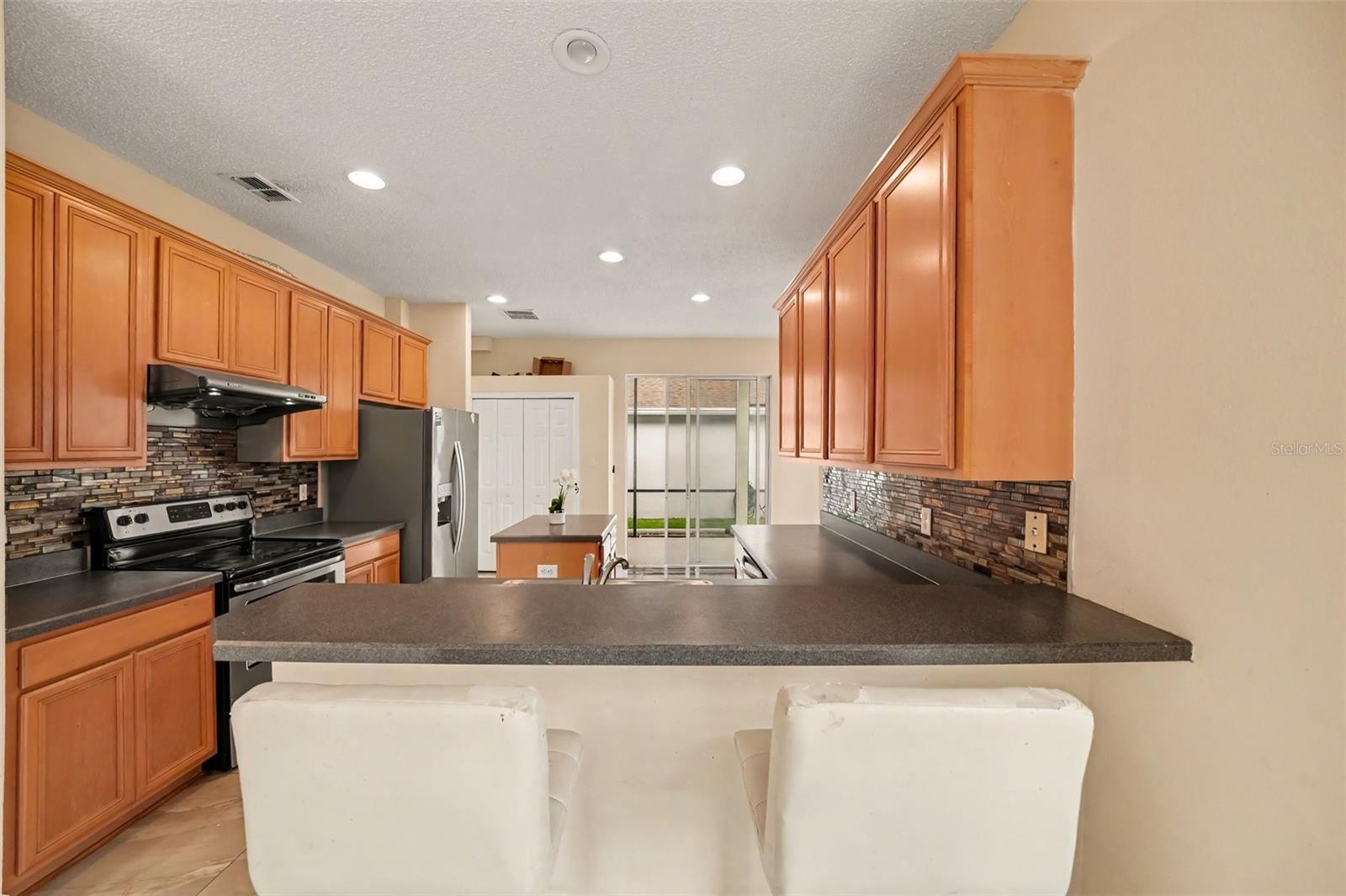 909 Devon Creek Rd Property Photo 18