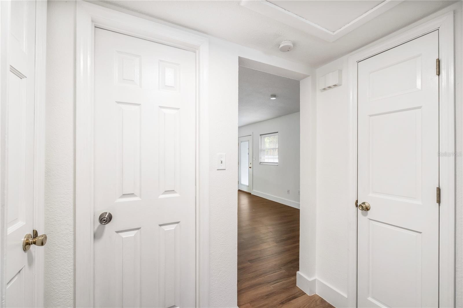 1107 S Pennsylvania Ave Property Photo 11