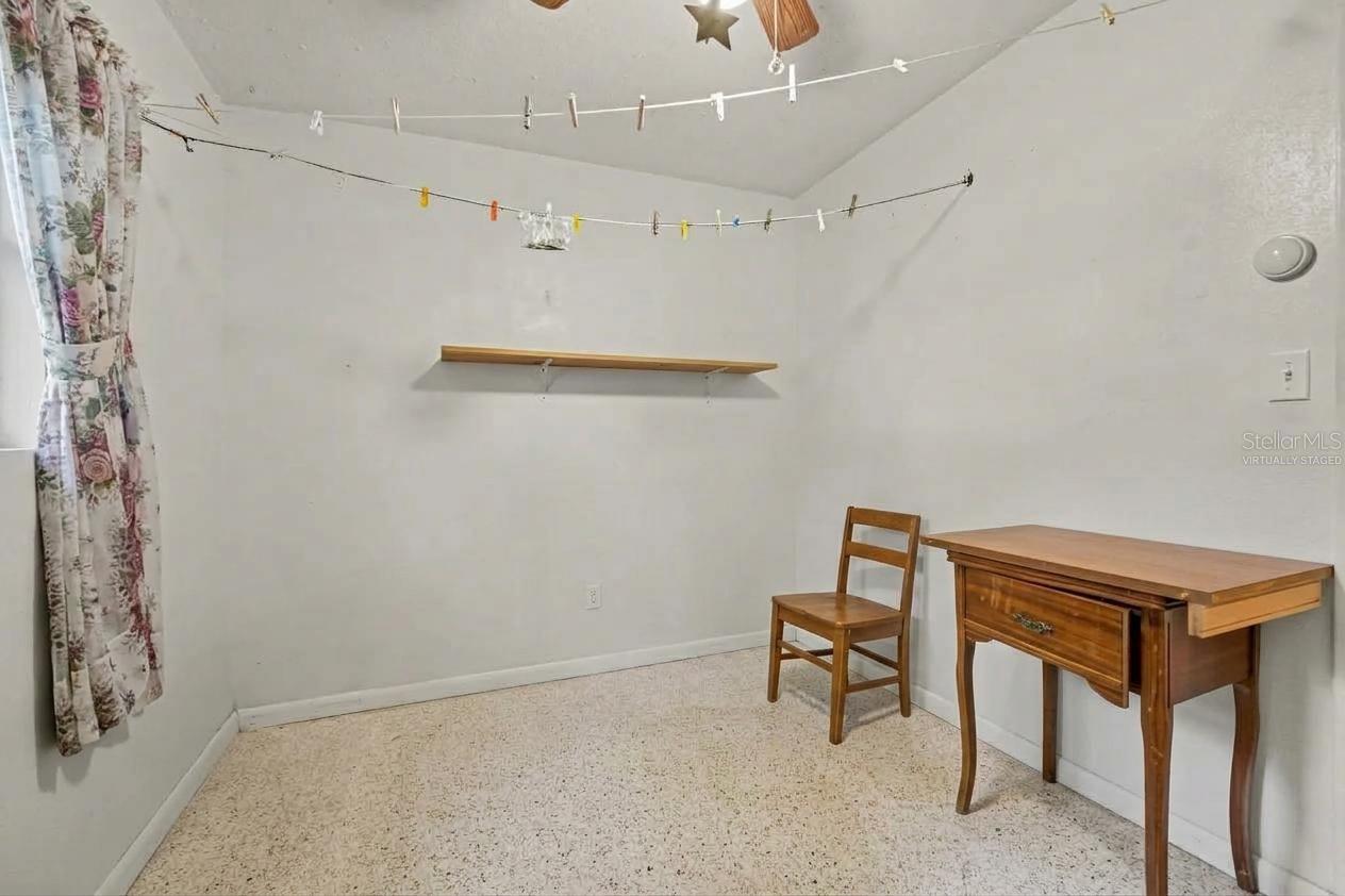 2440 Dolphin Rd Property Photo 18
