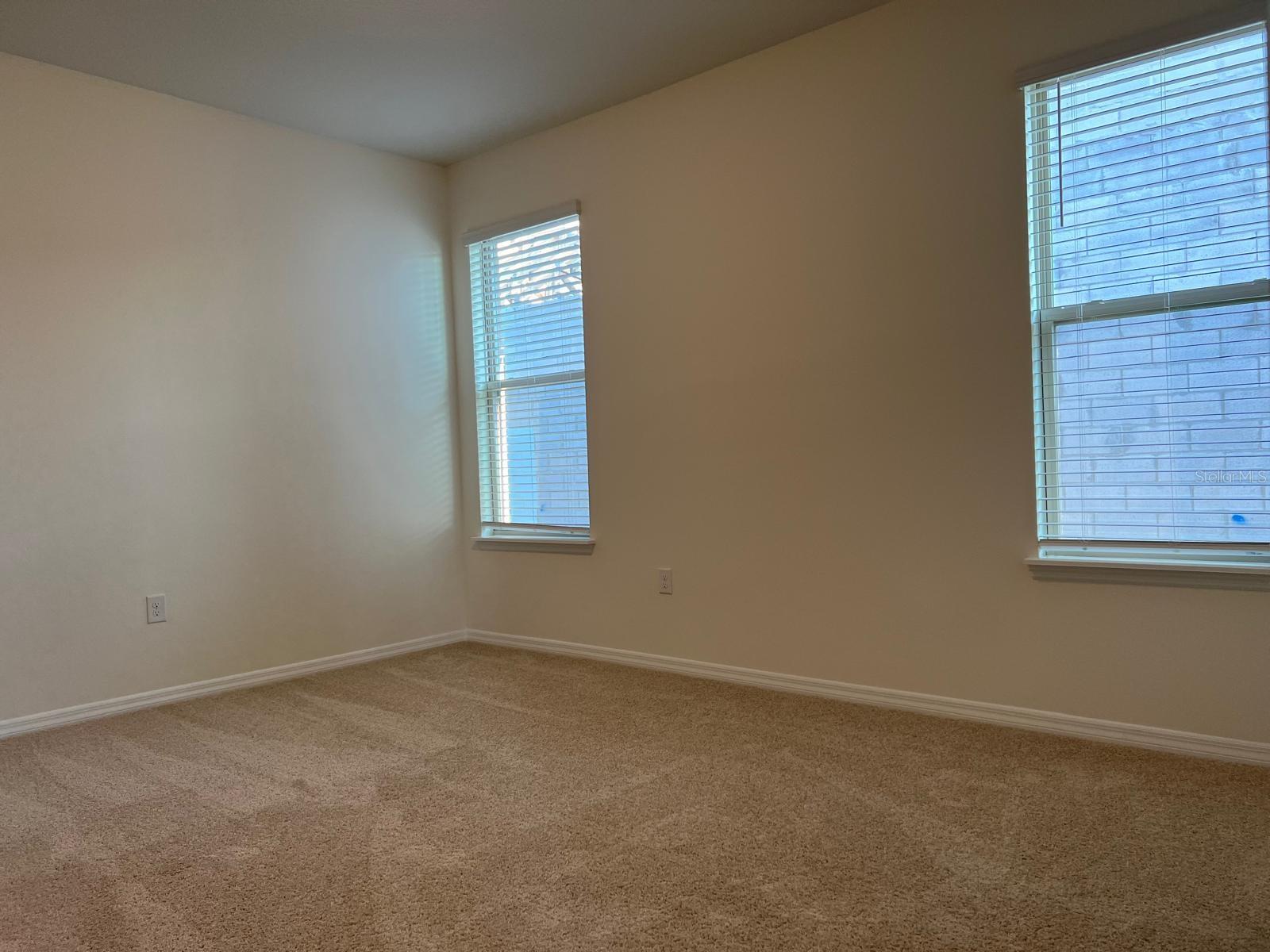 16704 Point Rock Dr Property Photo 7