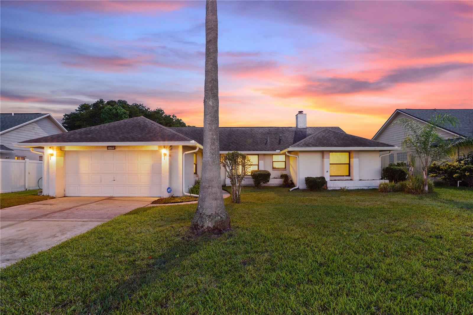 10413 WATER HYACINTH DR