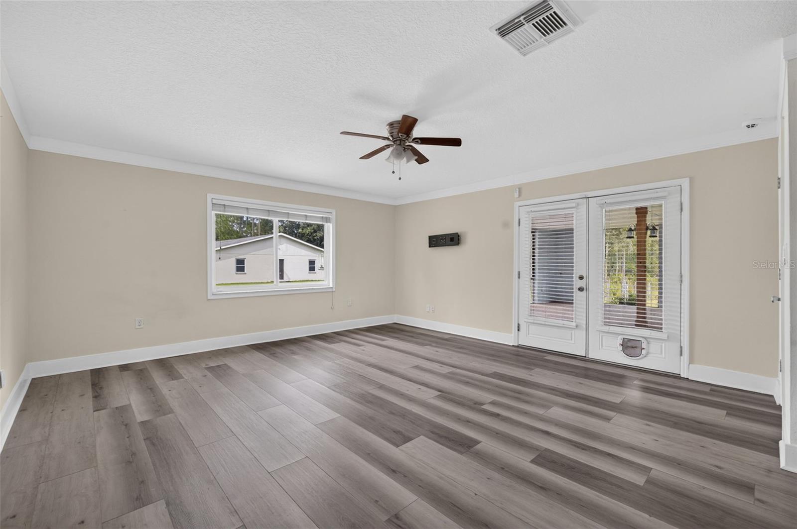 20963 E Colonial Dr Property Photo 16