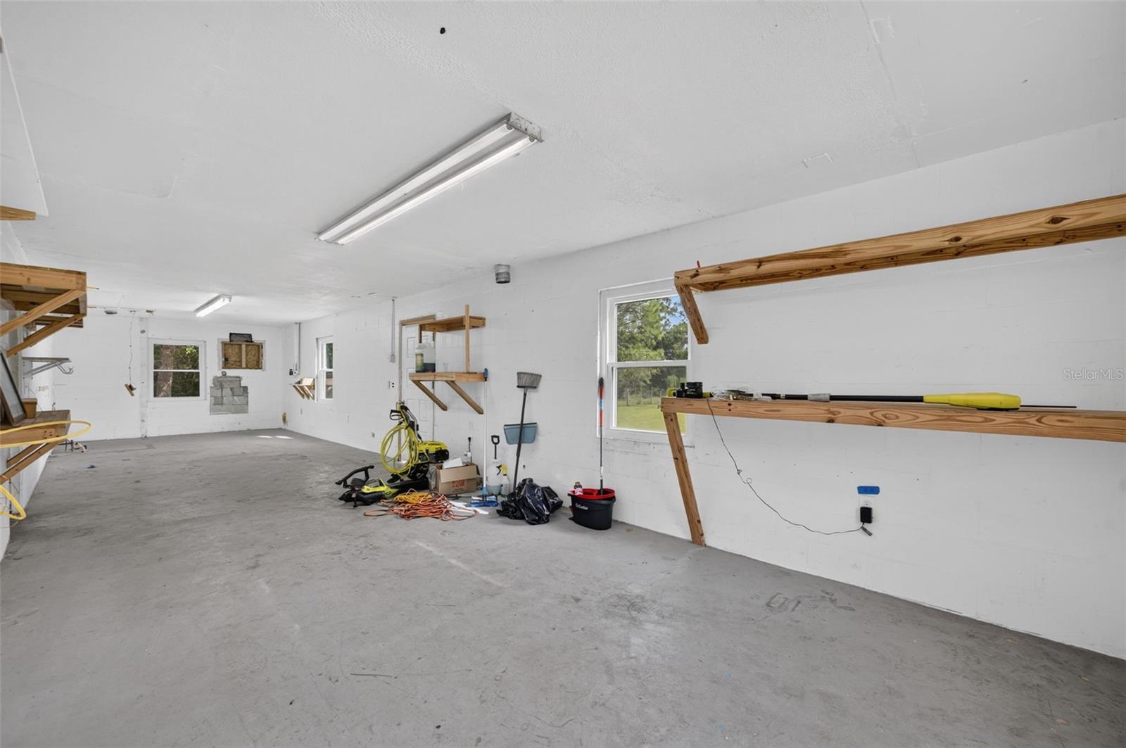 20963 E Colonial Dr Property Photo 40