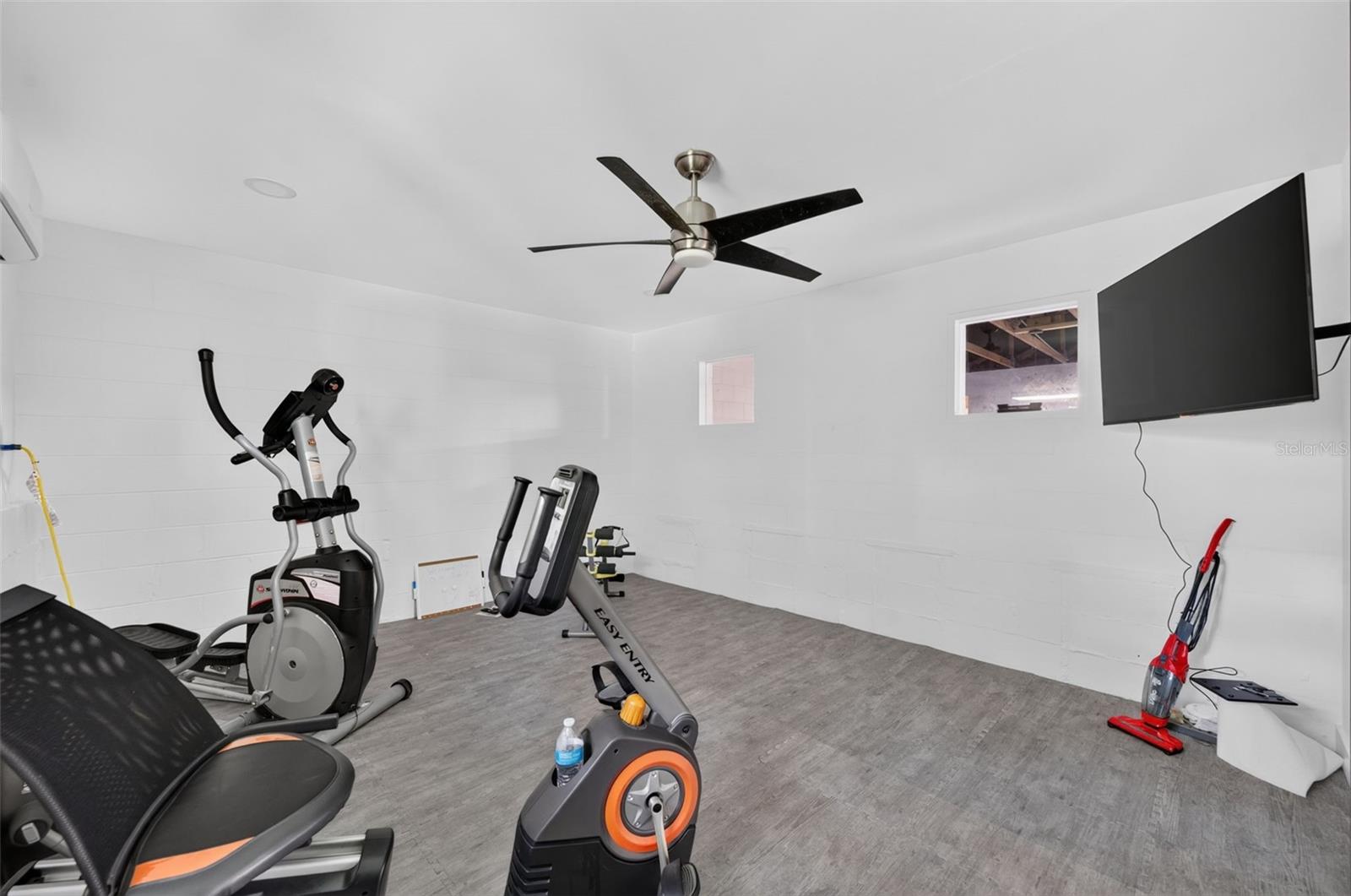 20963 E Colonial Dr Property Photo 46