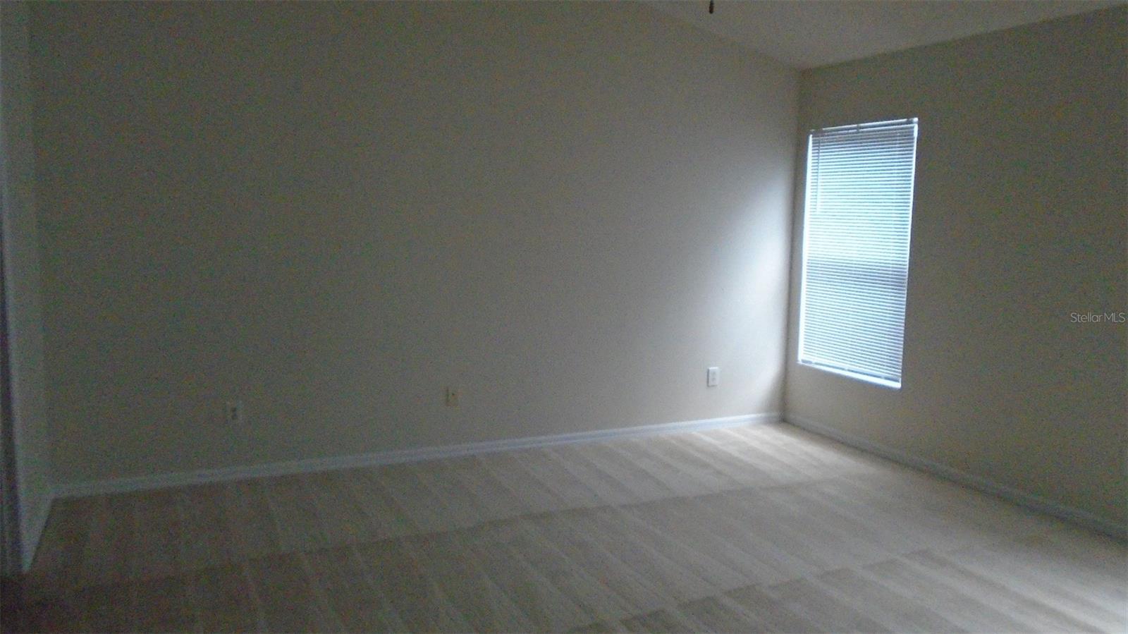 2406 Siward Ave Property Photo 8