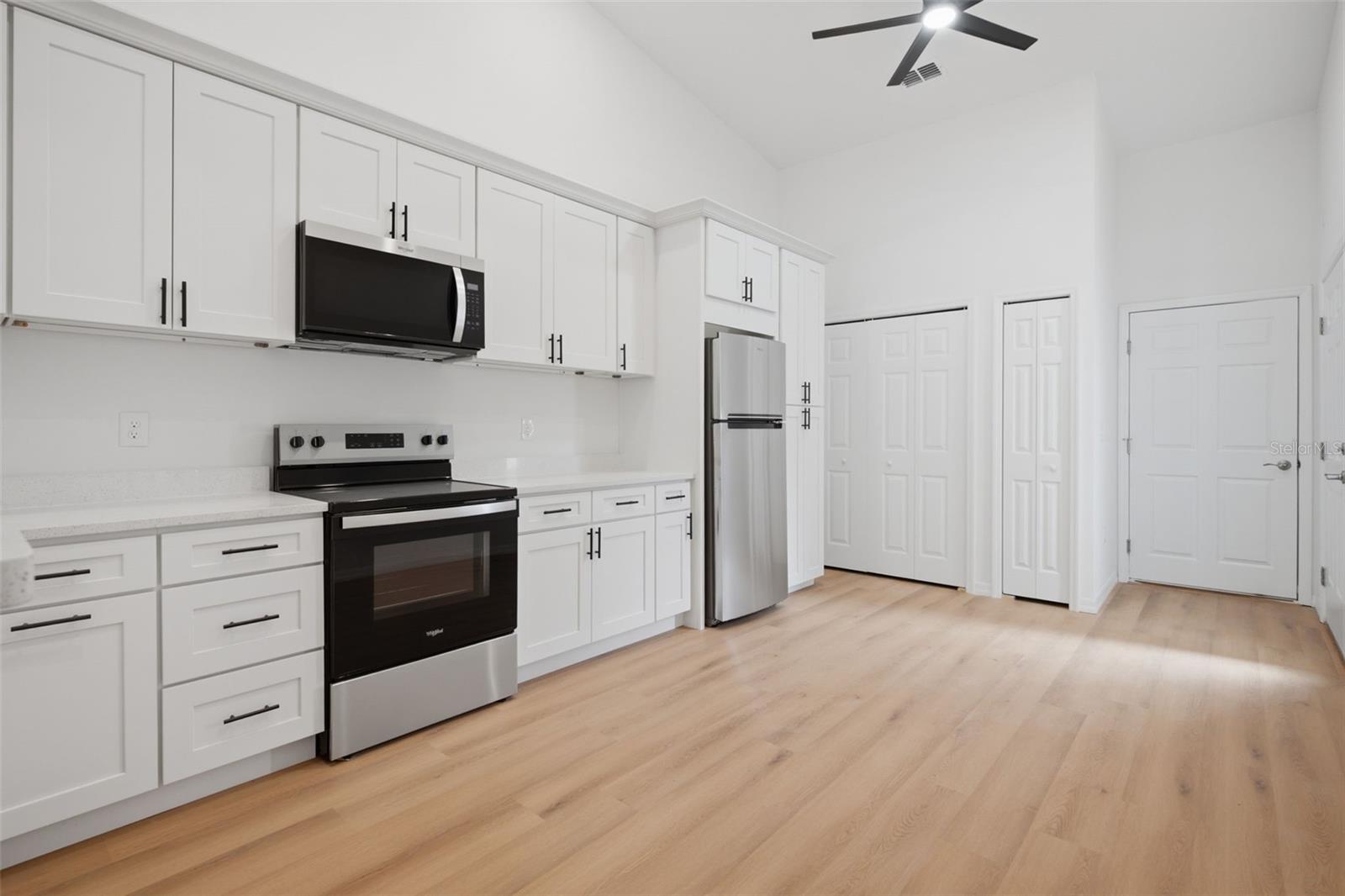 1411 Oak Pl #c Property Photo 12