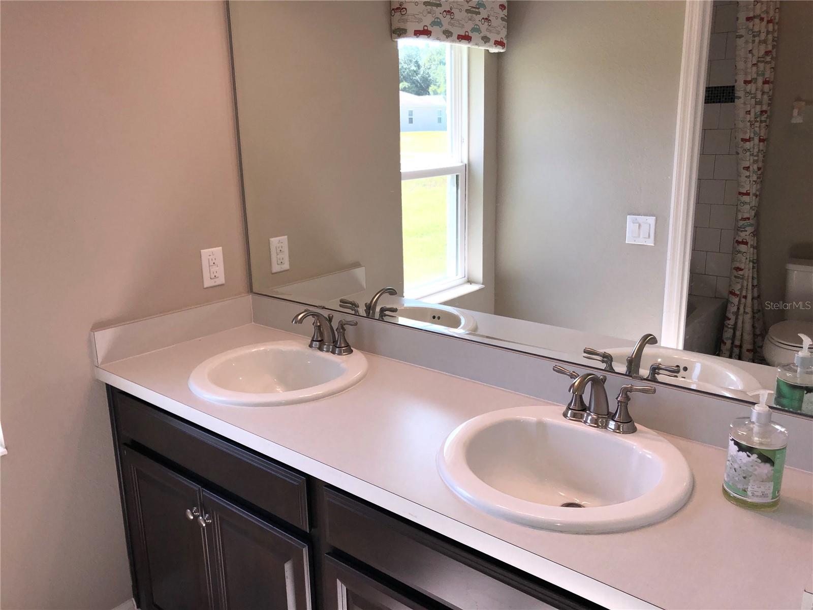 5512 Windsong Oak Dr Property Photo 21