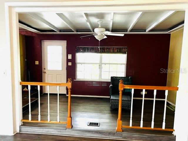1513 Pleasant St Property Photo 4