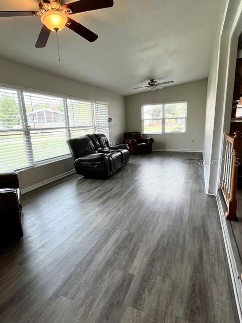 1513 Pleasant St Property Photo 5
