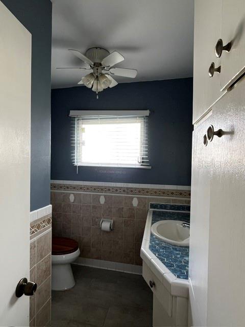1513 Pleasant St Property Photo 6