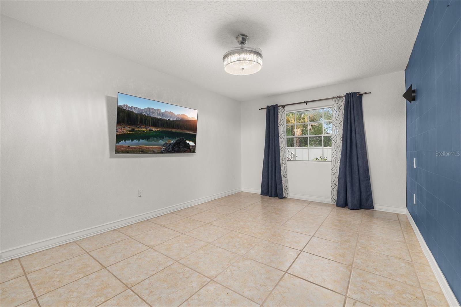 484 Banyon Tree Cir #100 Property Photo 21