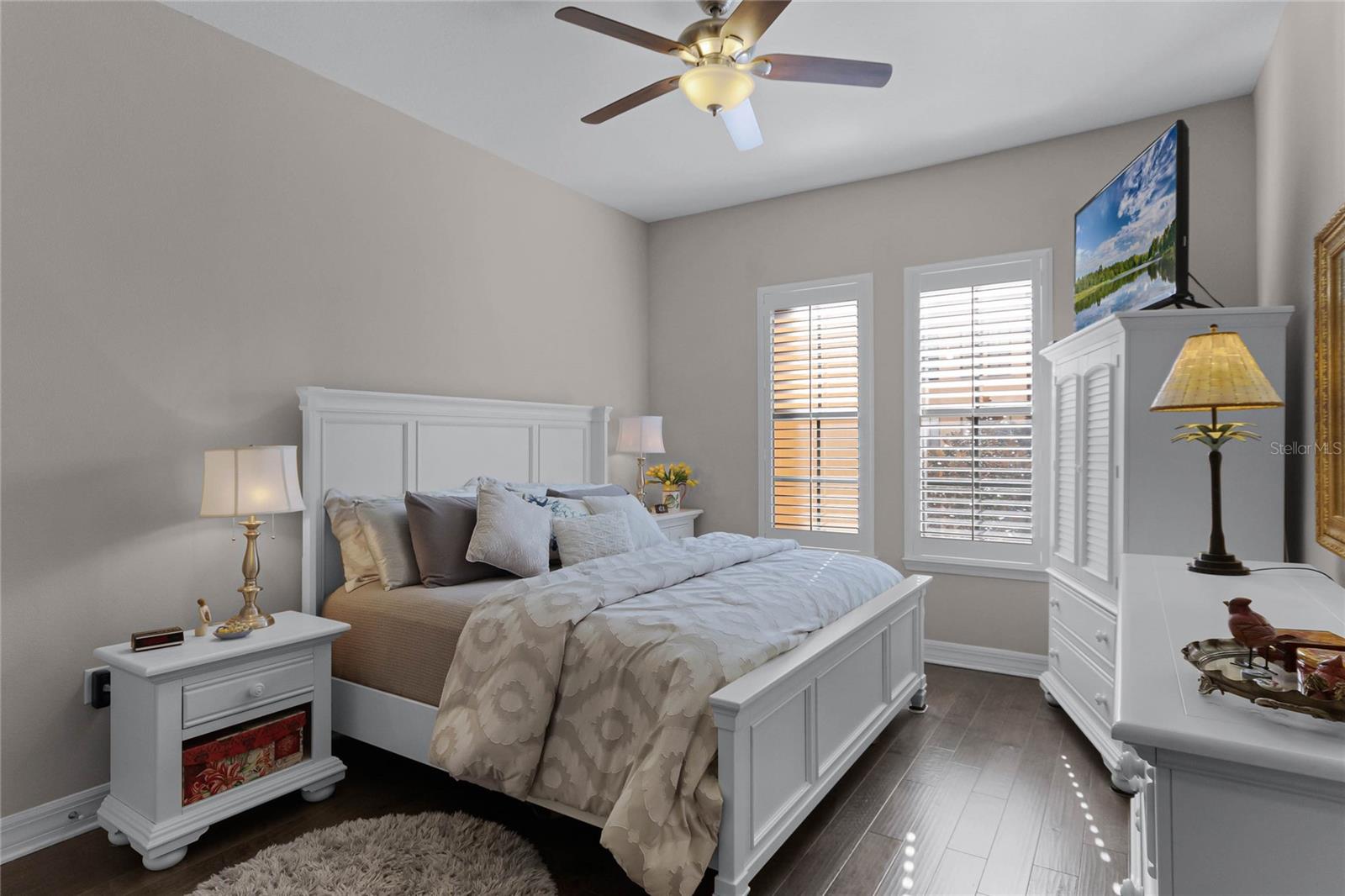 501 Mirasol Cir #304 Property Photo 13