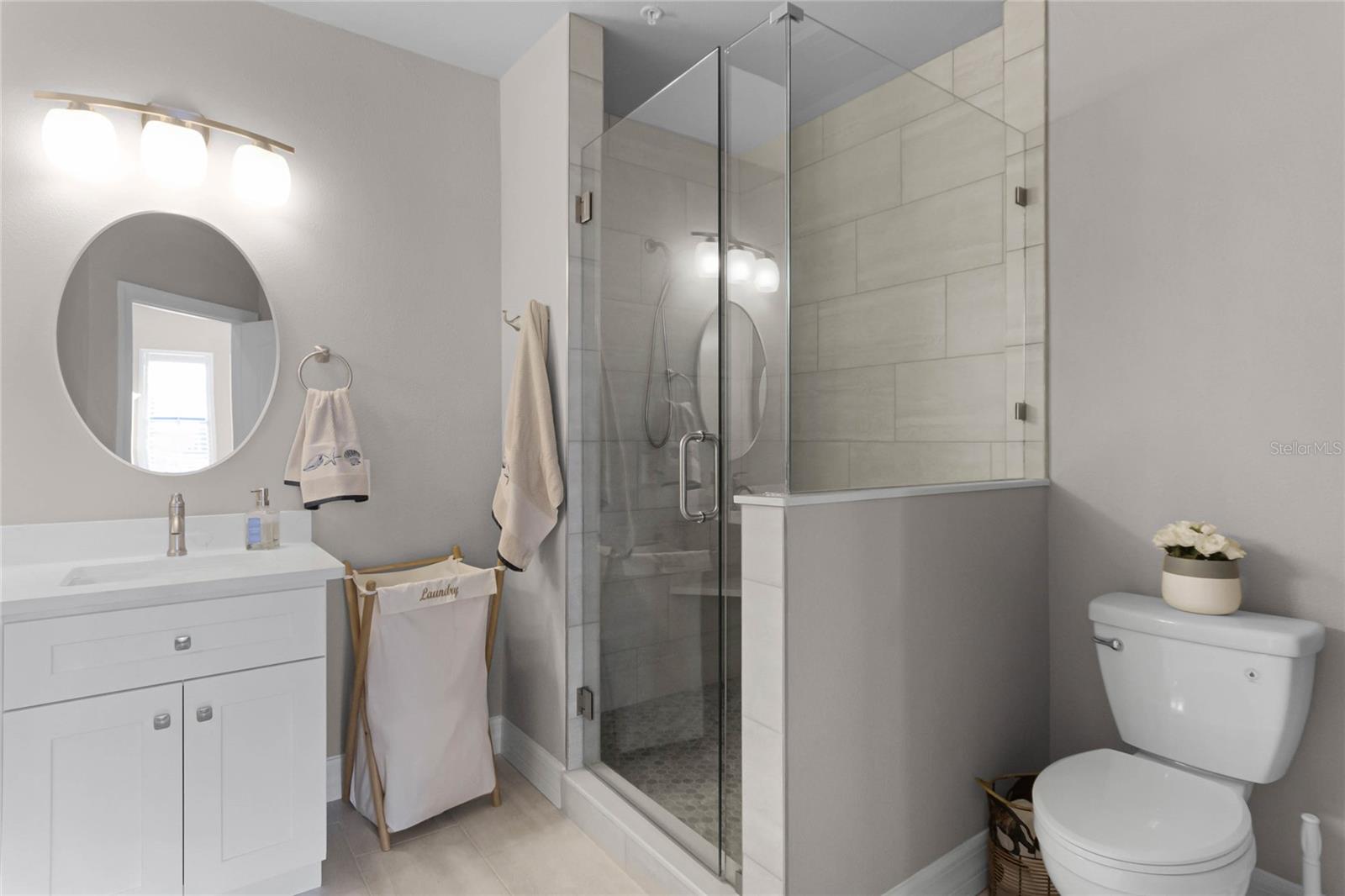 501 Mirasol Cir #304 Property Photo 16