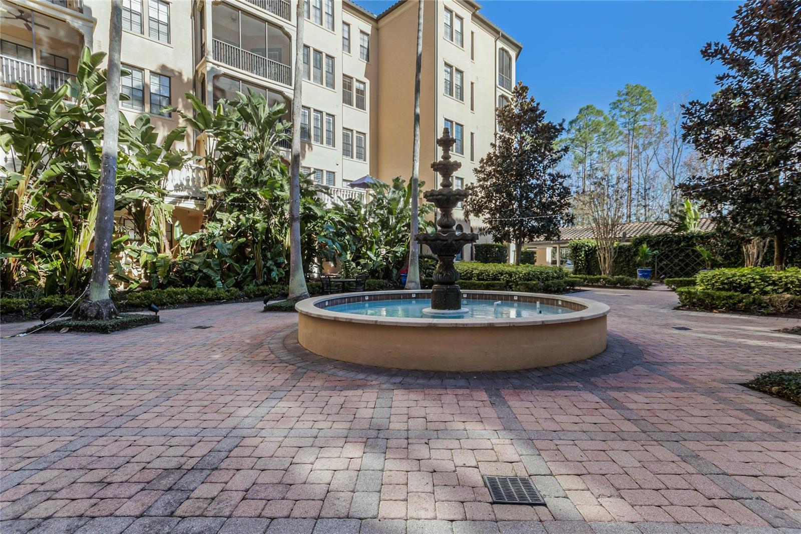 501 Mirasol Cir #304 Property Photo 18