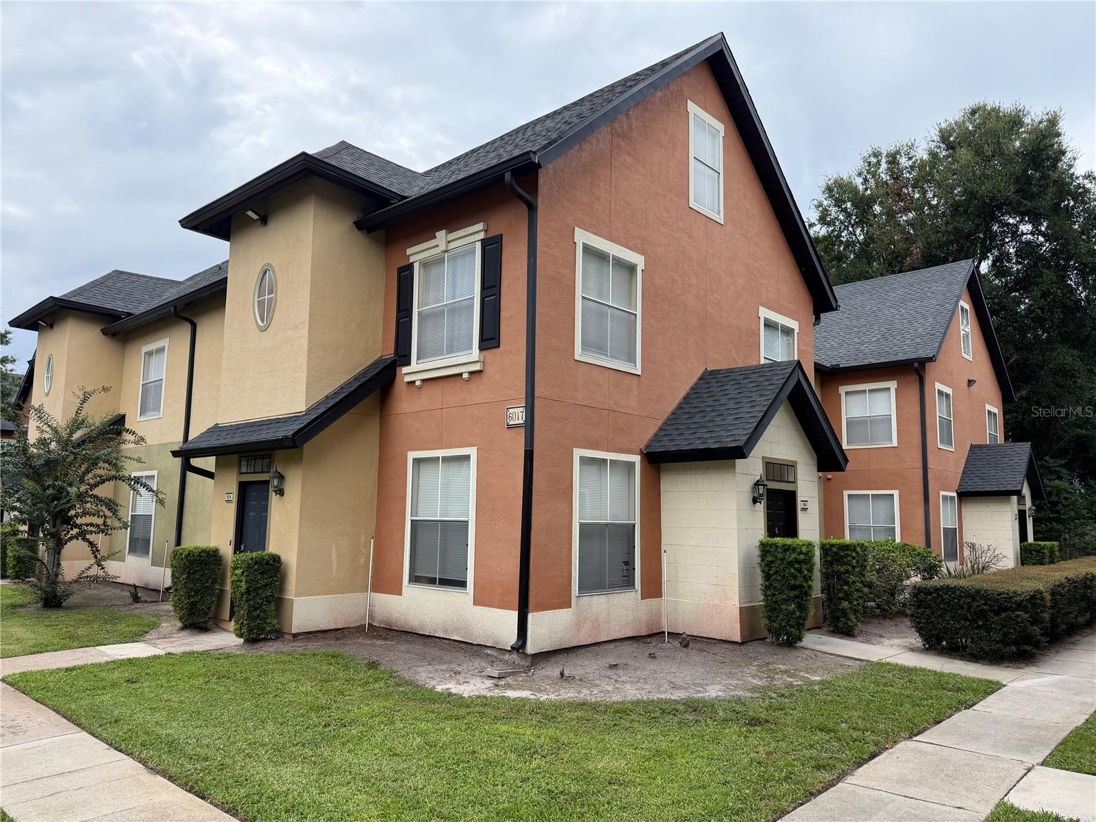 6017 WESTGATE DR #922