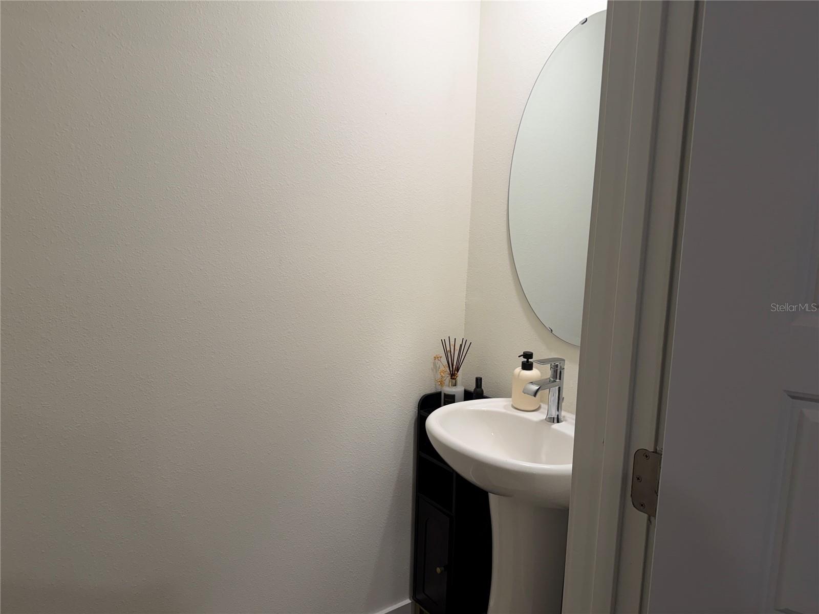 258 Capulet Cv Property Photo 6