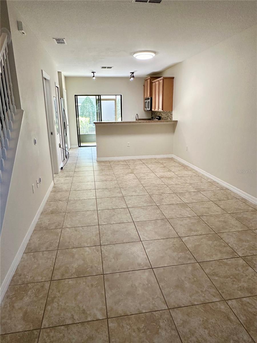 1121 Trillium Park Ln Property Photo 4
