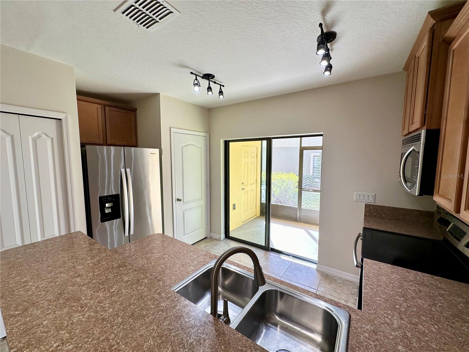 1121 Trillium Park Ln Property Photo 10