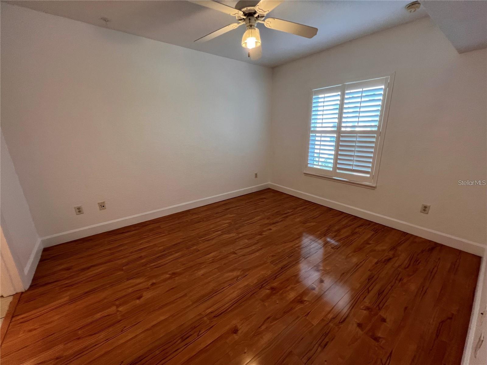 304 E South St #5020 Property Photo 7