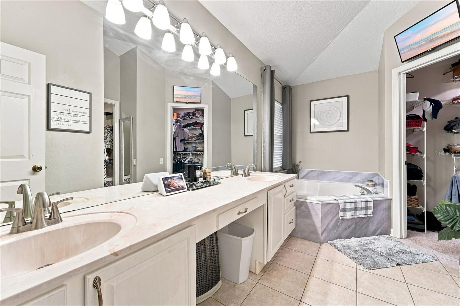 3232 Herons Point Cir Property Photo 20