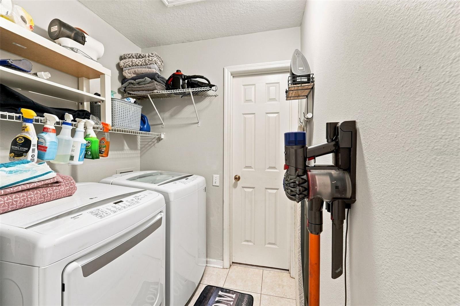 3232 Herons Point Cir Property Photo 27