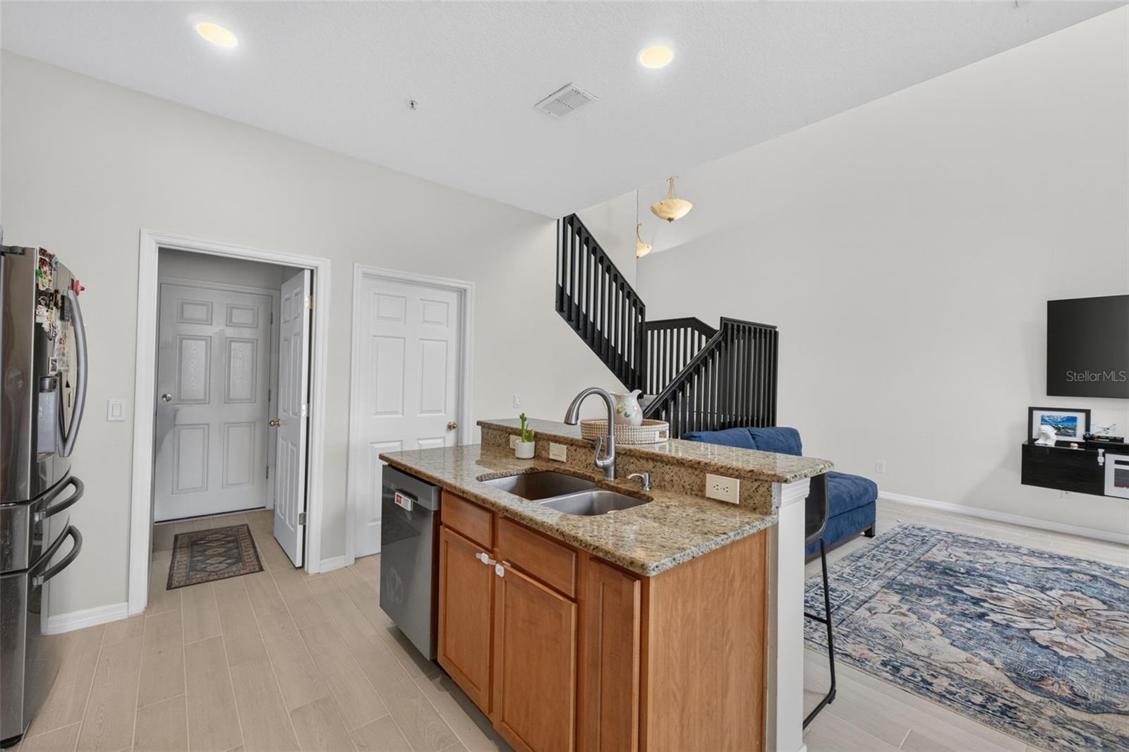 6086 Chapledale Dr Property Photo 12