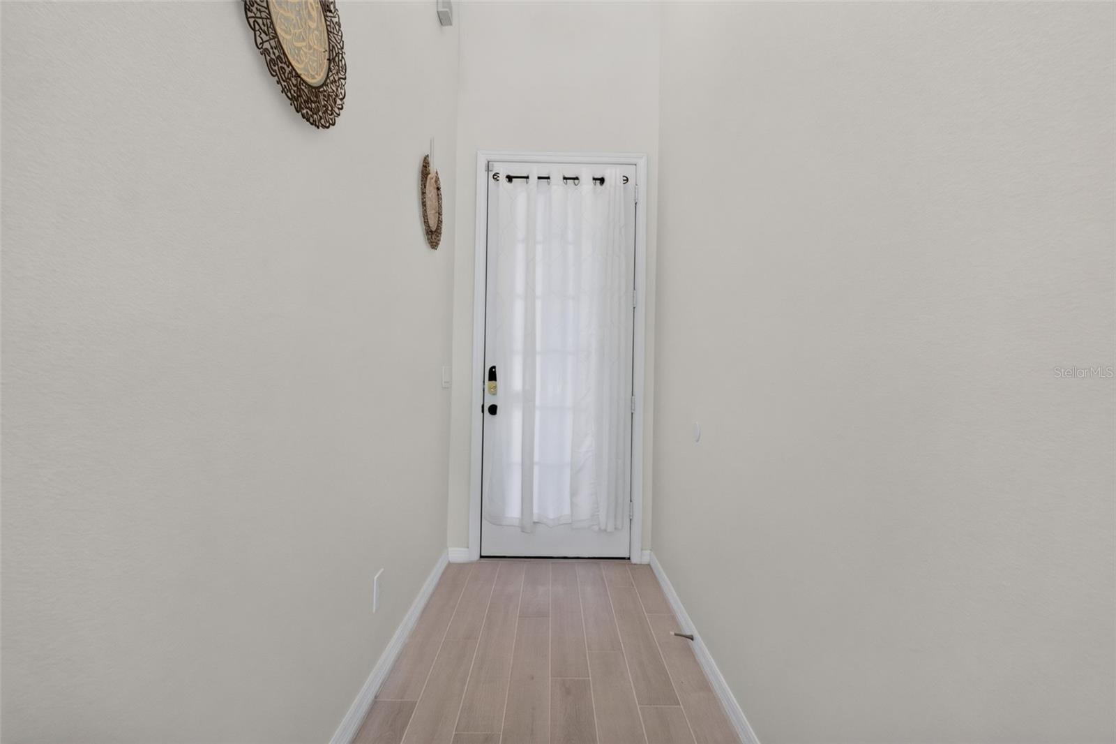 6086 Chapledale Dr Property Photo 14