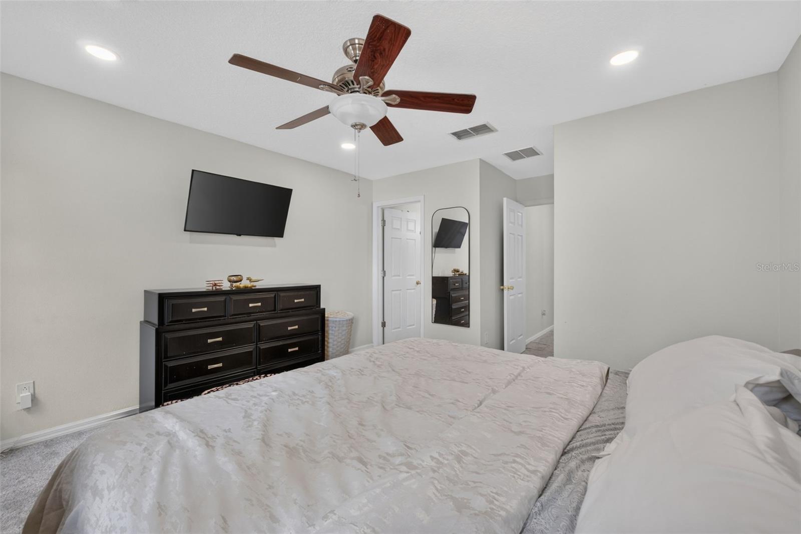 6086 Chapledale Dr Property Photo 21