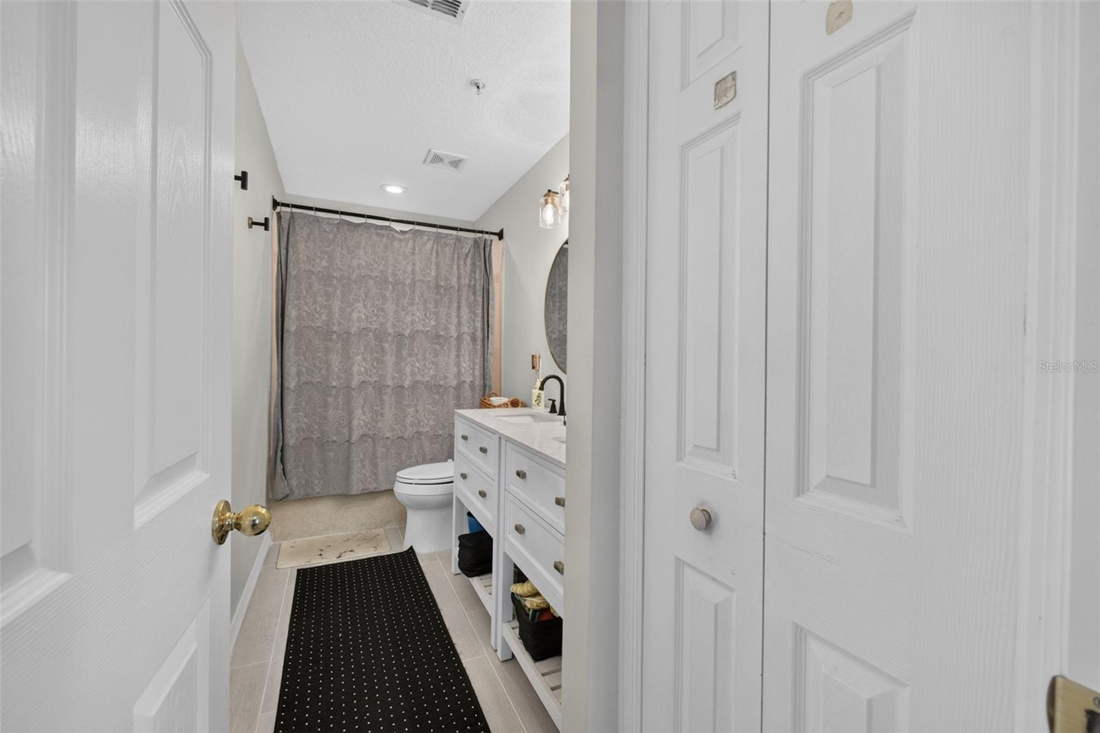 6086 Chapledale Dr Property Photo 22