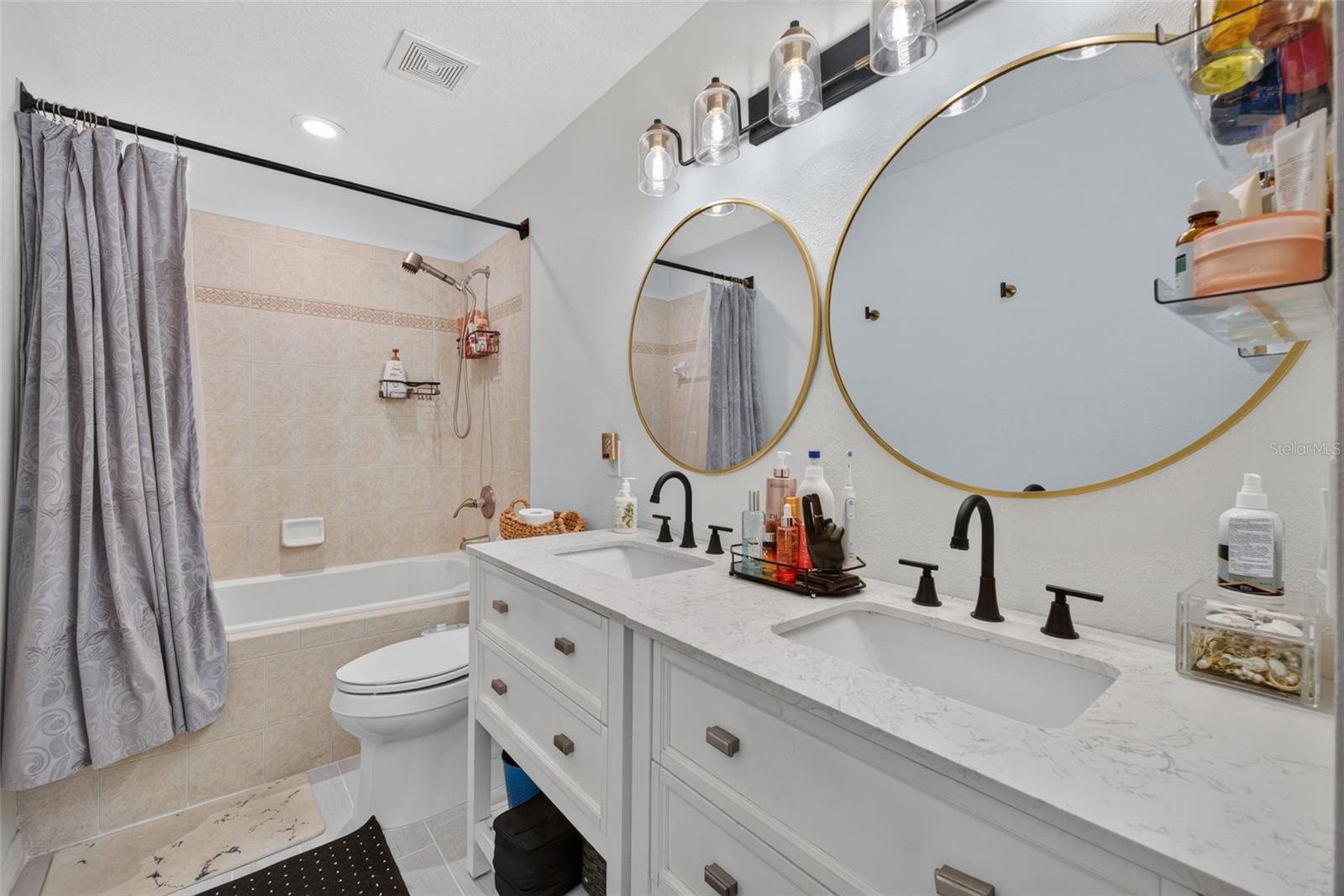 6086 Chapledale Dr Property Photo 24