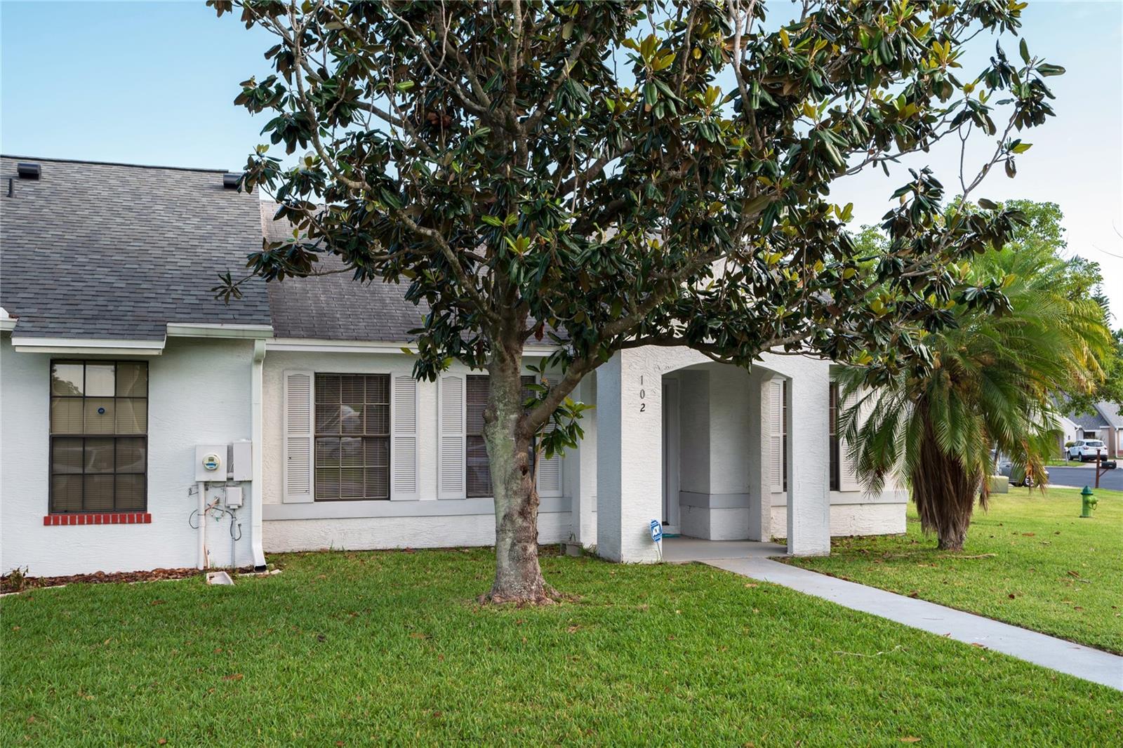 102 Candlewick Ct Property Photo 4