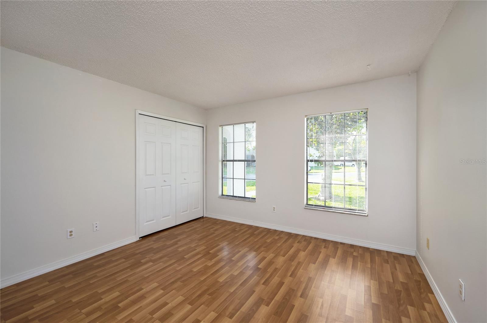 102 Candlewick Ct Property Photo 8