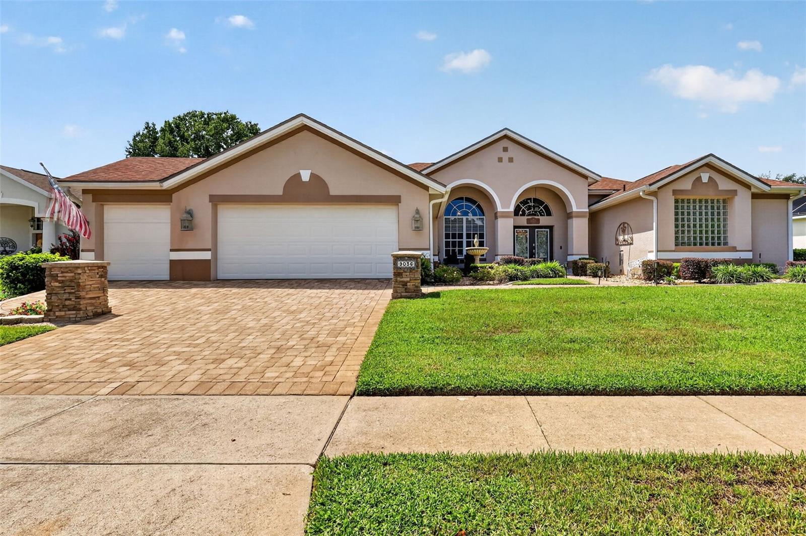 9036 Laurel Ridge Dr Property Photo 1