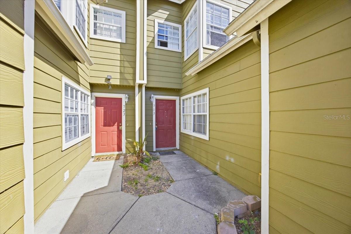 713 Washington Palm Loop #main Property Photo 3