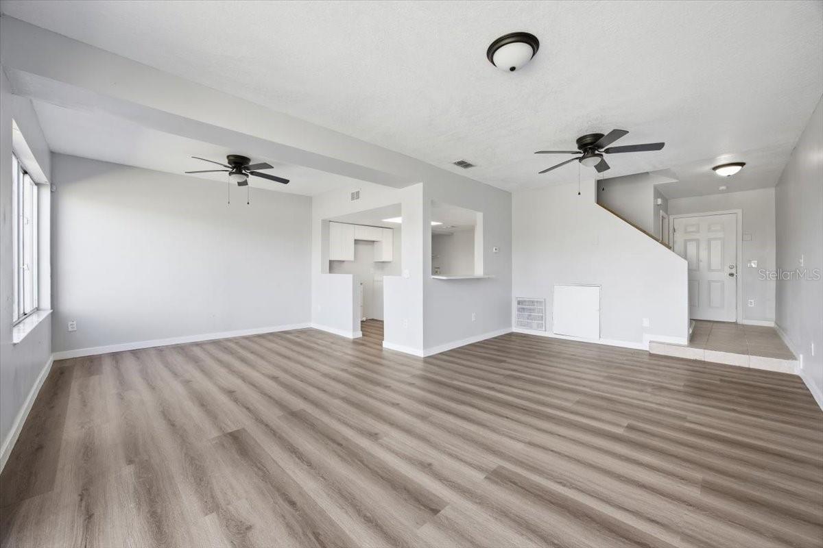 713 Washington Palm Loop #main Property Photo 6