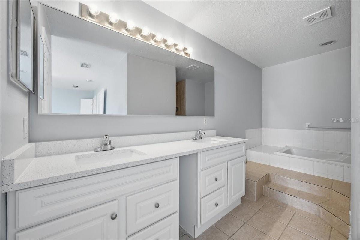 713 Washington Palm Loop #main Property Photo 15