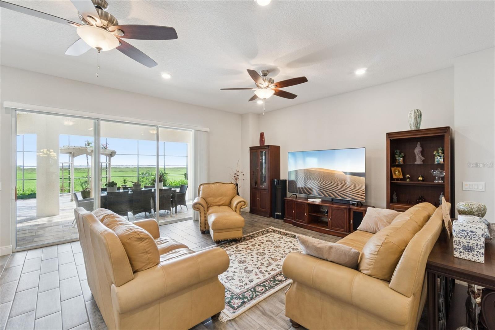 1641 Gateway Ln Property Photo 6