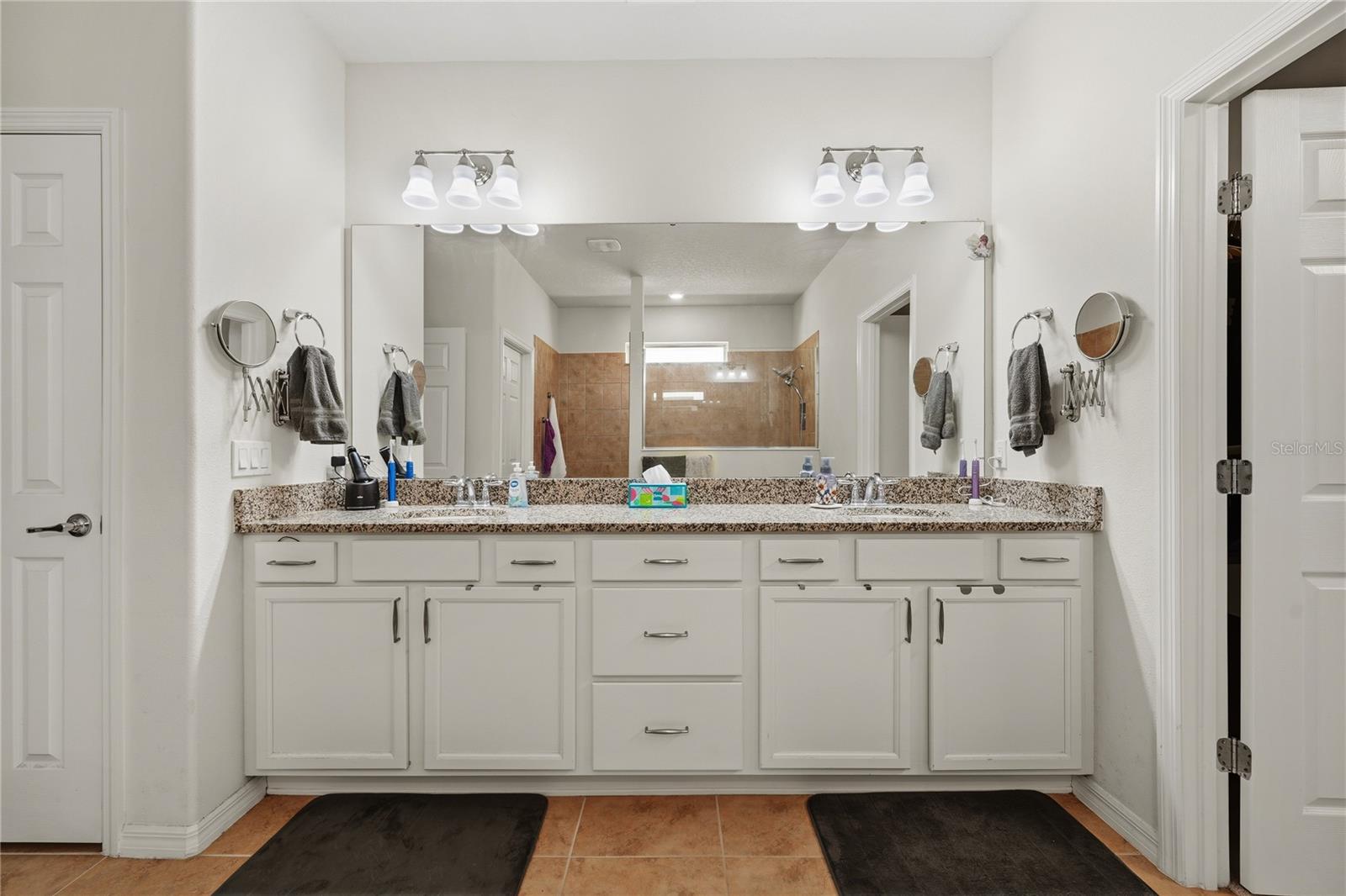 2873 Matera Dr Property Photo 24