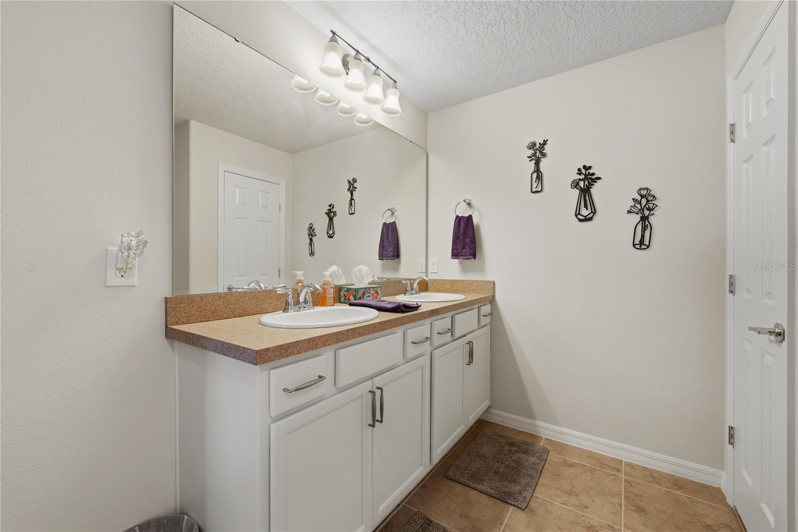 2873 Matera Dr Property Photo 38