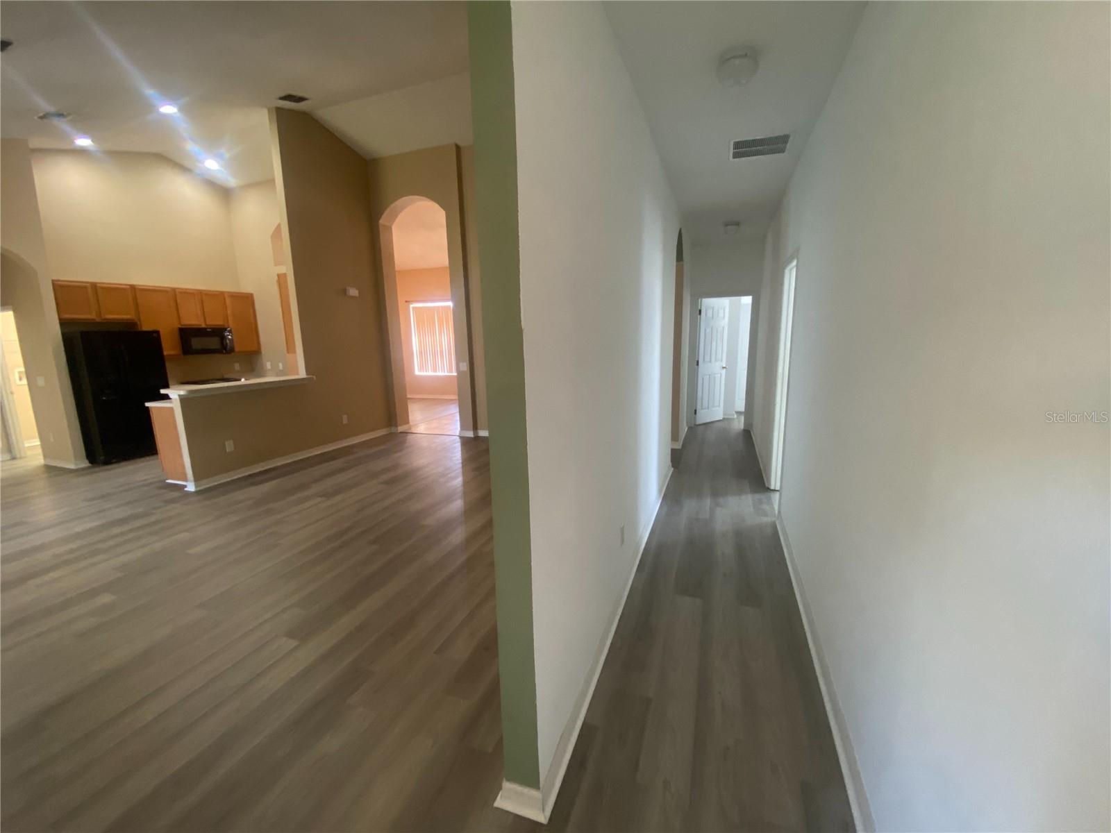 1239 Dunbrooke St Property Photo 8