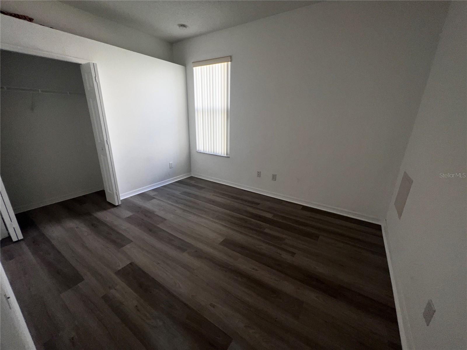 1239 Dunbrooke St Property Photo 14