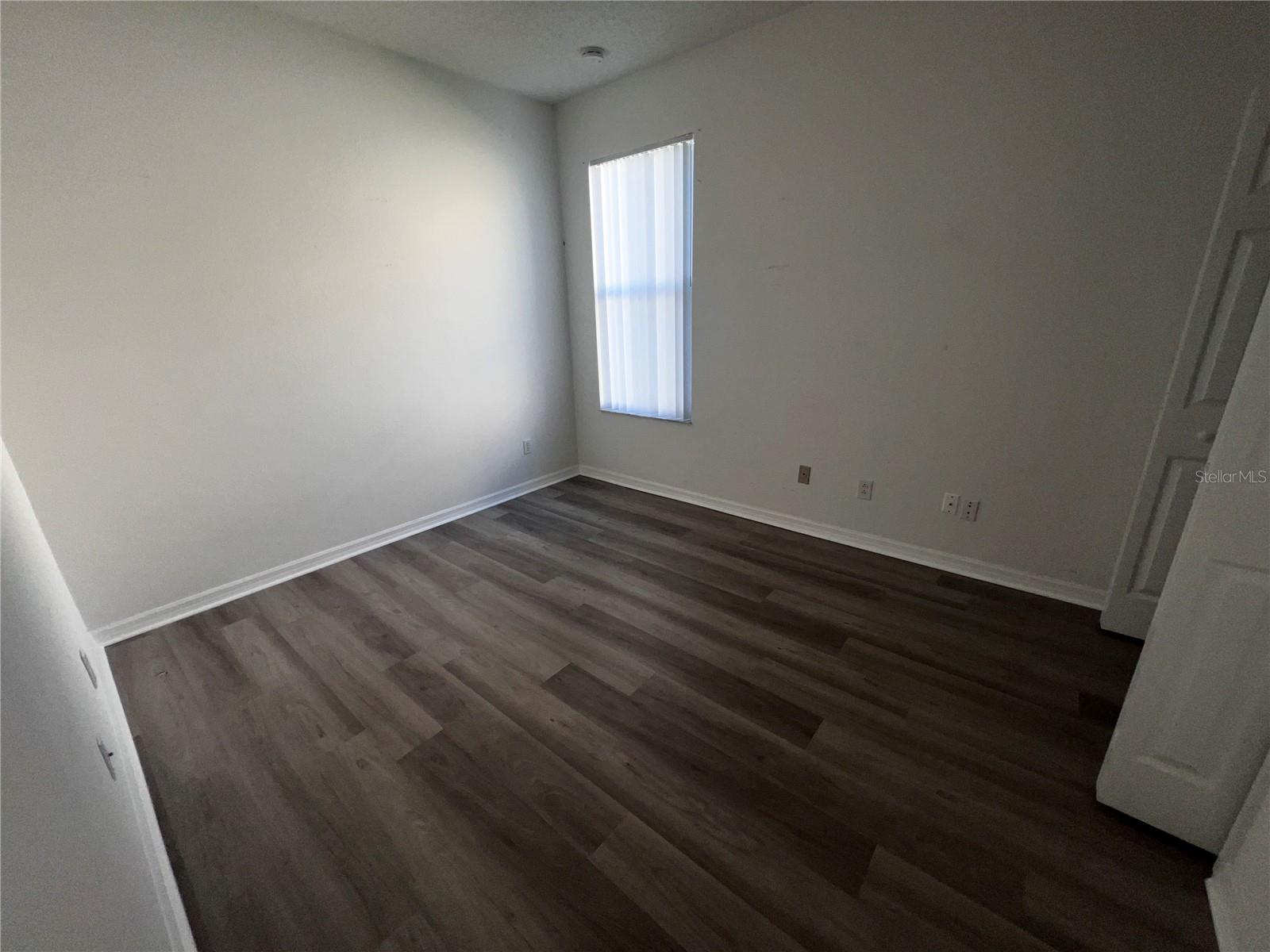 1239 Dunbrooke St Property Photo 15