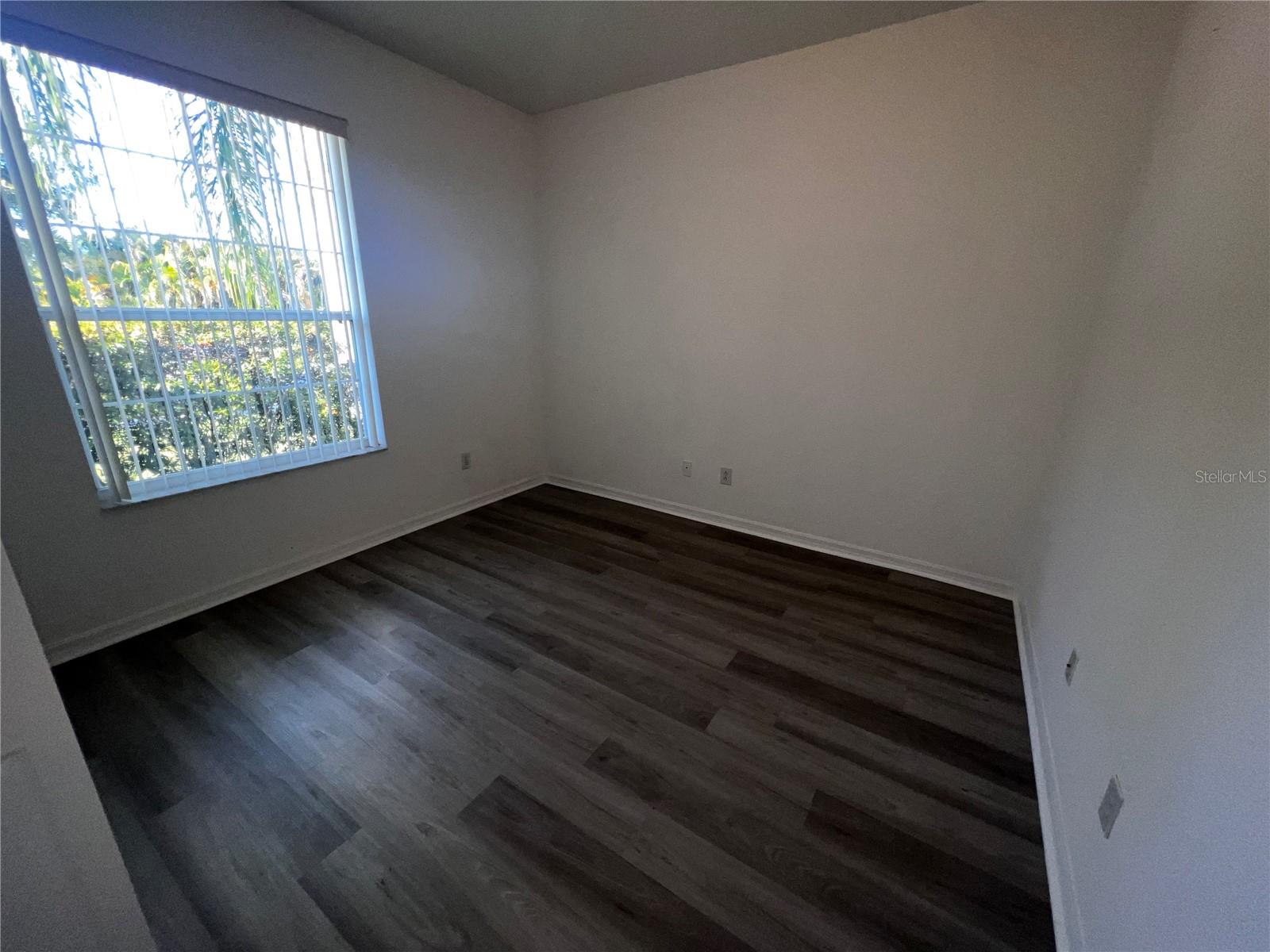 1239 Dunbrooke St Property Photo 19