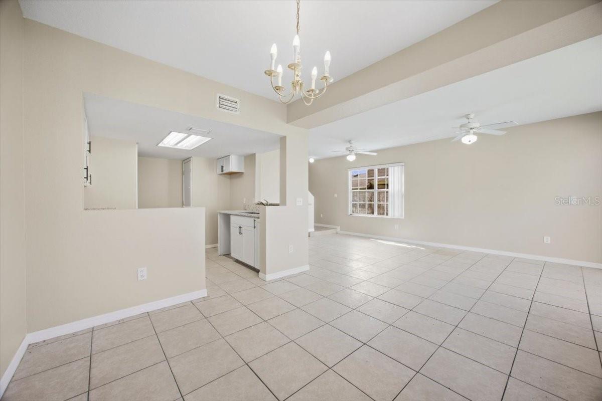 207 Australian Way #main Unit Property Photo 7